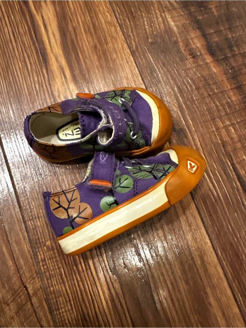 Keen Purple and Orange Kids Sneakers with Tree Pattern